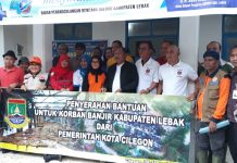 Korban Banjir Bandandang di Lebak Gedong Terima Bantuan Dari Pemkot Cilegon