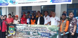 Korban Banjir Bandandang di Lebak Gedong Terima Bantuan Dari Pemkot Cilegon