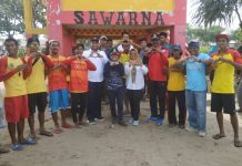 Di Sawarna, Iti Minta Warga Jaga Kebersihan