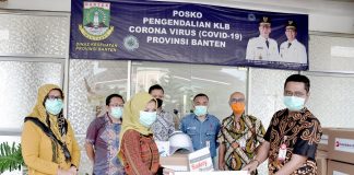 Bank Banten Salurkan Bantuan APD ke Dinkes Banten