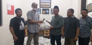 Wali Kota Safrudin Berikan Bantuan Sembako Bagi Wartawan