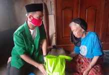 PAC GP Ansor Cikulur Bagikan Ratusan Sembako