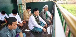 Peringati Momen Hari Santri, Wawali Cilegon Ziarah ke Makam Abuya KH. Suhaimi