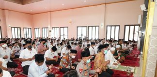 Al Muktabar Dampingi Wapres Ma’ruf Amin Shalat Jum’at di Tanara