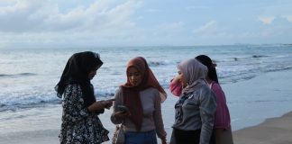 Pantai Anyer Cinangka Diprediksi Aman untuk Libur Lebaran