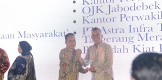 PT Indah Kiat Terima Ekbispar Award Kategori Edukasi dan Pemberdayaan Masyarakat