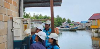 Kiprah Srikandi PLN di Lapangan, Hadirkan Listrik Hingga Ujung Nusantara