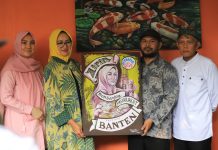 Seniman Gambarkan Harapan untuk Airin Melalui Lukisan