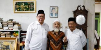 Rayakan Hari Jadi ke-8, Direksi Bank Banten Pererat Silaturahmi dan Gelar Ziarah