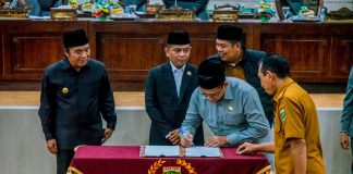 DPRD Banten Gelar Rapat Paripurna Persetujuan DPRD terhadap Raperda Usul Gubernur tentang RPJPD Tahun 2025-2045