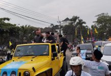 Daftar ke KPU di Hari Terakhir Robinsar-Fajar Dikawal Ribuan Pendukung