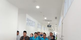 Tes Kesehatan, Andra Soni-Dimyati Kompak Tiba di RSUD Banten