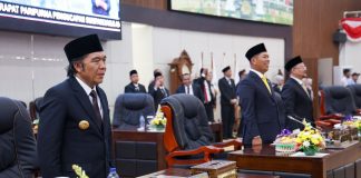 Pj Gubernur Banten Hadiri Paripurna Pengucapan Sumpah/Janji Anggota DPRD Provinsi Banten Masa Jabatan 2024 – 2029