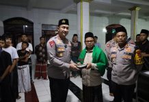 Kapolda Banten Laksanakan Safari Subuh Keliling ke Desa Pasir Peuteuy Cadasari Pandeglang