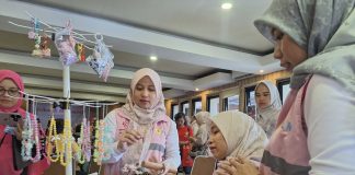Kerek Ekonomi Keluarga, Srikandi Movement PLN Gelar Pelatihan dan Pendampingan Kelompok Perempuan Rentan