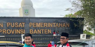 Galaci Chapter Banten Bagikan 100 Paket Takjil
