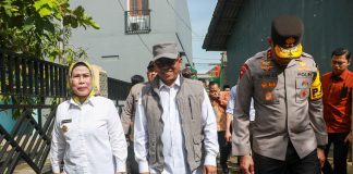 Bupati Serang Tegaskan Kawal PSU Pilkada Kabupaten Serang Bermartabat saat Monitoring di Tiga TPS