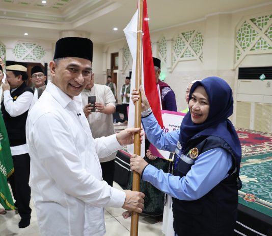 Keberangkatkan Calon Jemaah Haji Kloter 40 Kota Tangerang Dilepas Wakil Gubernur
