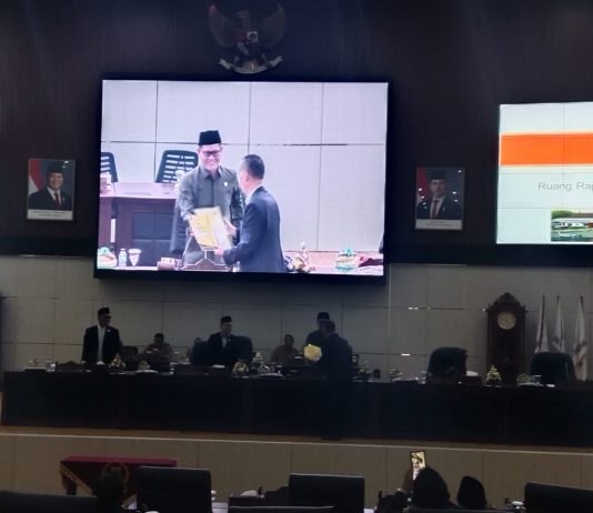 DPRD Banten Gelar Paripurna Terkait Penambahan Penyertaan Modal Bank Banten dan RPJMD 2025-2029