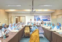Diskoumperindag Kabupaten Serang Beri Pelatihan Kerajinan Handmade kepada Puluhan Warga