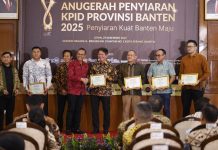 Konsisten Terapkan Transparansi dan Dukung Industri Penyiaran, Bank Banten Raih Penghargaan KPID