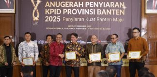 Konsisten Terapkan Transparansi dan Dukung Industri Penyiaran, Bank Banten Raih Penghargaan KPID