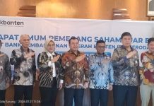 Ketua SMSI Banten Lesman Bangun Dukung Penguatan Ekonomi Daerah saat Hadiri RUPSLB Bank Banten