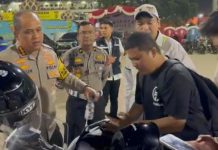 Polda Banten Berikan Dukungan Moril kepada Pemudik yang Menerima Kabar Duka