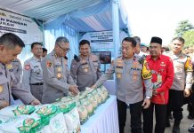 Wakapolda Banten Tinjau Gerakan Pangan Murah Polri Serentak di Banten