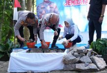 Dukung Indonesia ASRI, Polda Banten Bangun Jembatan dan Tanam 1.000 Pohon