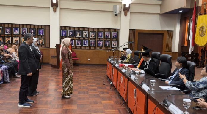 Encop Sopia Paparkan Disertasi Keterwakilan Perempuan di Kancah Politik