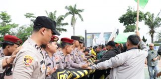 Amankan May Day, Polda Banten Gelar Simulasi Sispam Kota
