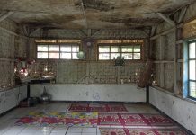 Relawan FBn Turun Tangan Perbaiki Musala di Siandangresmi Pandeglang yang Nyaris Ambruk