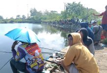 Ratusan Pemancing Padati Danau Puspemkab Ikut Jumat Ceria Bersama Polres Seorang yang