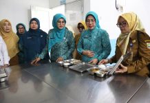 Istri Gubernur Ajari IRT di Kota Serang Keterampilan Usaha