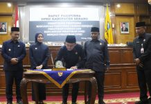 Raperda Pajak Daerah dan Retribusi Ditetapkan menjadi Perda