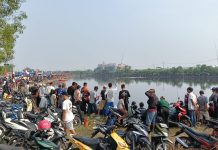Pemancing Berebut Lapak dalam Mancing Mania Polres Serang