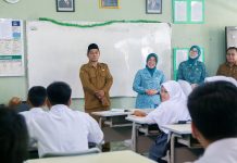 Tinawati Andra Soni Maksimalkan Program PKK Mengajar untuk Bangun Karakter Siswa