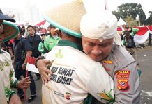 Dikenal Dekat dengan Warga, Mbah Con Kini Menjadi Kapolresta Solo