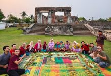 Didampingi Istri Gubernur, Anak-anak Banten Kenalkan Sate Bandeng